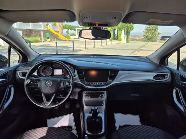 Opel Astra Sports Tourer 2018 - 11900 EUR, 164976 km - AUTO.MOTO.pt - 164976km - foto 5 de 21