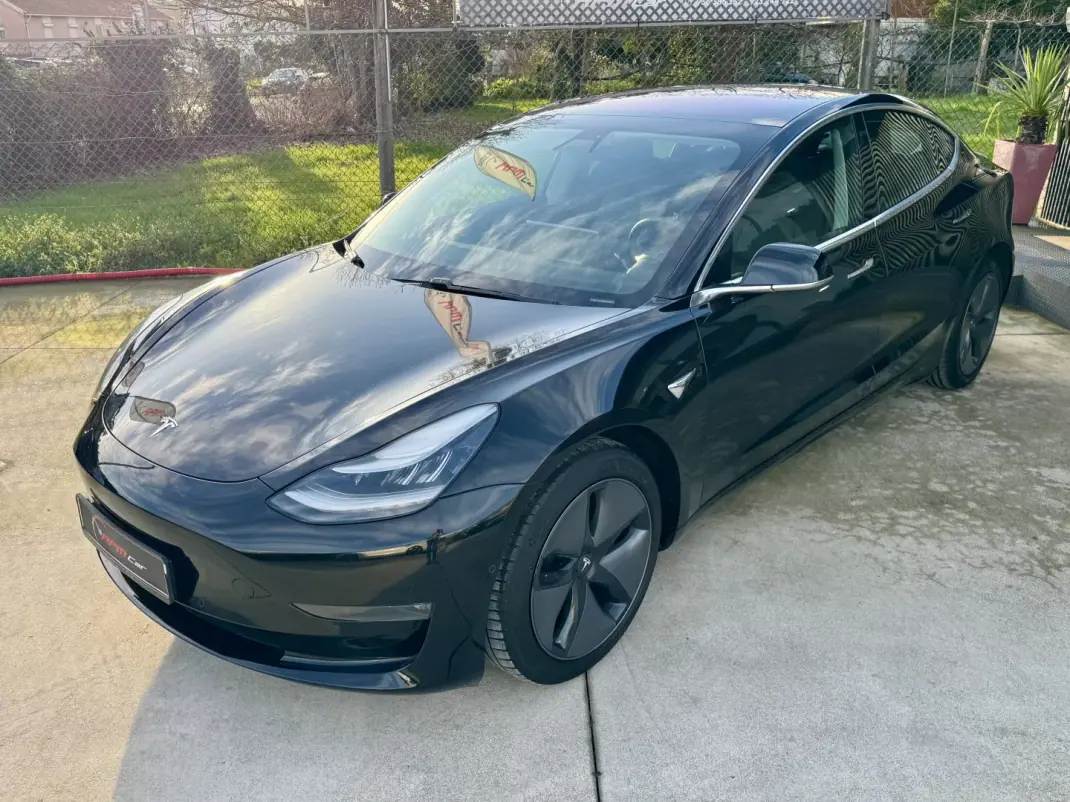 Tesla Model 3 2019 - 25999 EUR, 60000 km - AUTO.MOTO.pt - 60000km - foto 5 de 24