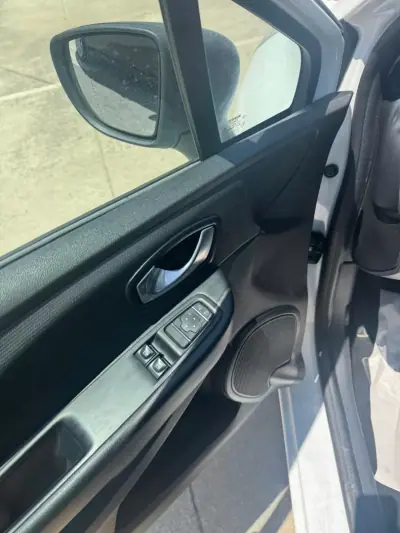 Renault CLIO 1.5DCI AC 2017 - 10455 EUR, 176000 km - AUTO.MOTO.pt - 176000km - foto 6 de 8