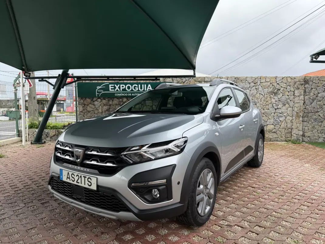 Dacia Sandero 2022 - 15600 EUR, 27510 km - AUTO.MOTO.pt - 27510km - foto 1 de 19