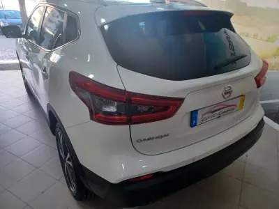 Nissan Qashqai 2018 - 17900 EUR, 54008 km - 54008km - foto 8 de 39
