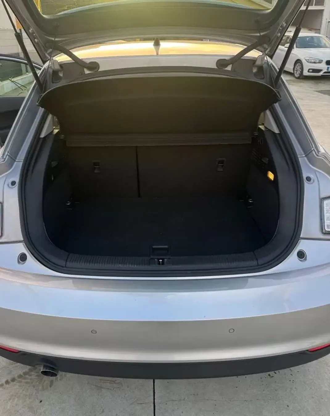 Audi A1 Sportback 2015 - 13490 EUR, 189500 km - AUTO.MOTO.pt - 189500km - foto 14 de 30