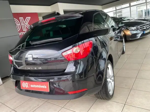 SEAT Ibiza 2011 - 7490 EUR, 134000 km - AUTO.MOTO.pt - 134000km - foto 6 de 34