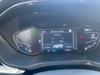 Kia Niro 2019 - 17250 EUR, 15900 km - AUTO.MOTO.pt - 15900km - foto 10 de 17