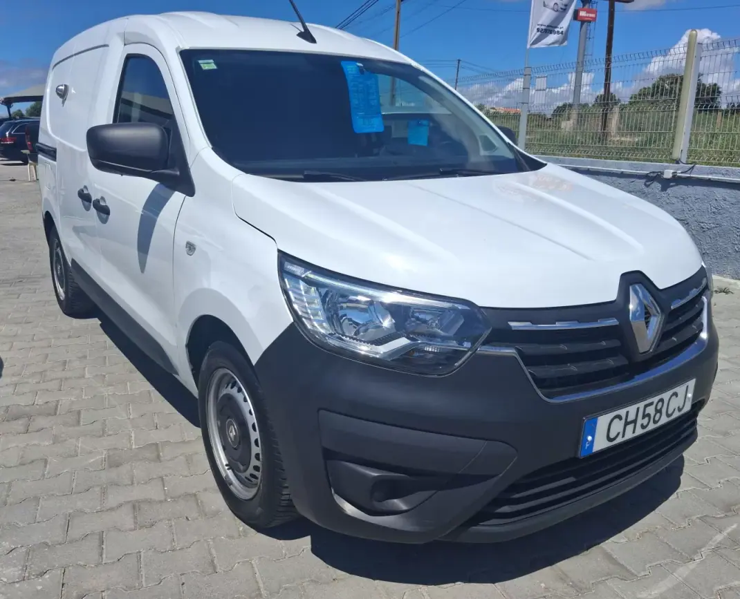 Renault Express 2022 - 10900 EUR, 164000 km - AUTO.MOTO.pt - 164000km - foto 1 de 17