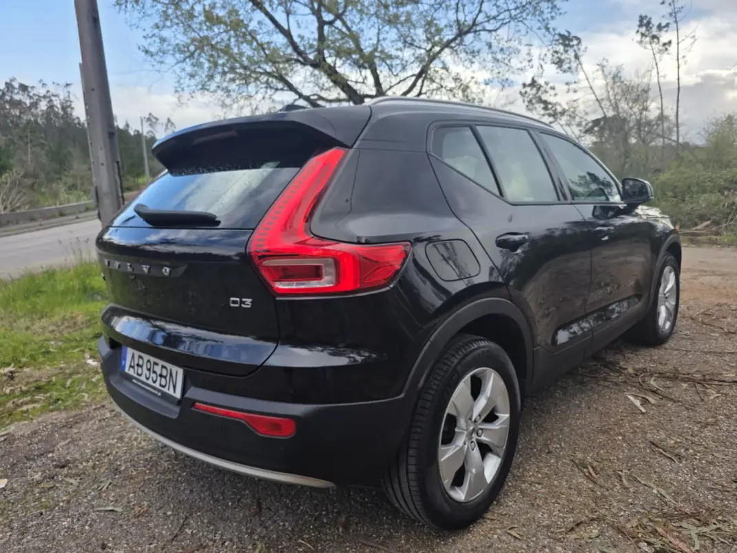 Volvo XC 40 2020 - 24500 EUR, 152300 km - AUTO.MOTO.pt - 152300km - foto 5 de 42
