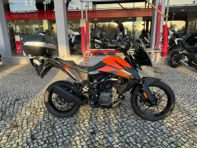 KTM Adventure 390 2021 - 4250 EUR, 23096 km - AUTO.MOTO.pt - 23096km - foto 5 de 6