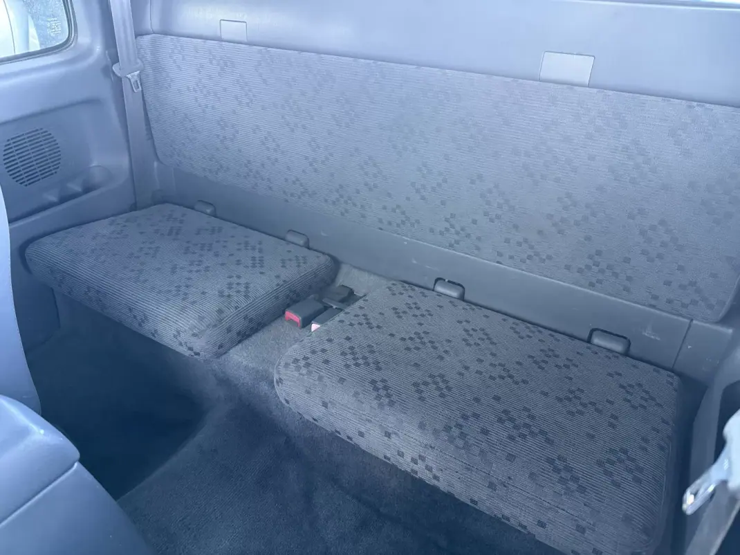 Toyota 2005 - 17500 EUR, 109000 km - AUTO.MOTO.pt - 109000km - foto 8 de 8