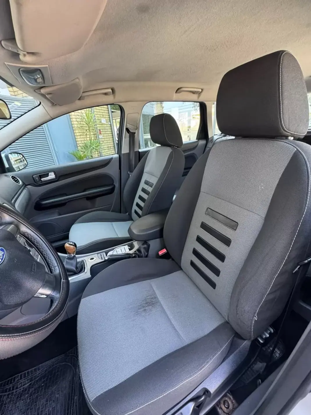 Ford Focus SW 2008 - 3400 EUR, 250000 km - AUTO.MOTO.pt - 250000km - foto 6 de 6