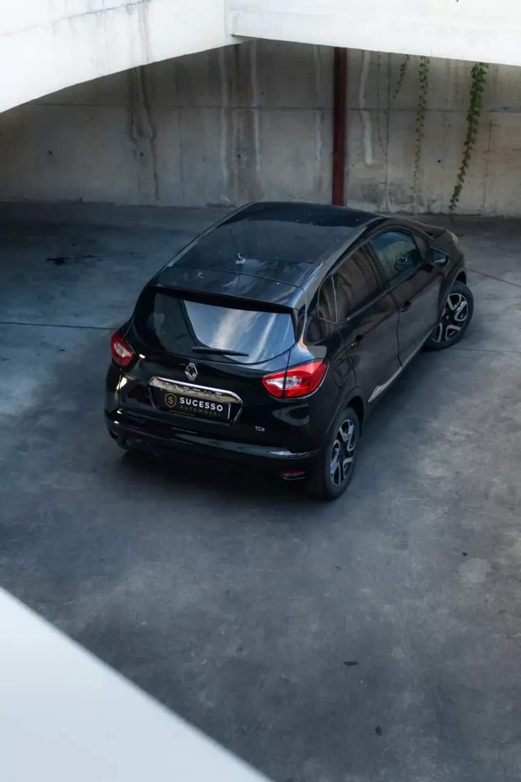 Renault Captur 2014 - 9950 EUR, 120326 km - 120326km - foto 15 de 16