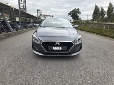 Hyundai i30 SW 2020 - 14990 EUR, 159000 km - AUTO.MOTO.pt - 159000km - foto 2 de 41