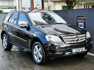 Mercedes-Benz ML 320 2006 - 13950 EUR, 273000 km - AUTO.MOTO.pt - 273000km - foto 15 de 39