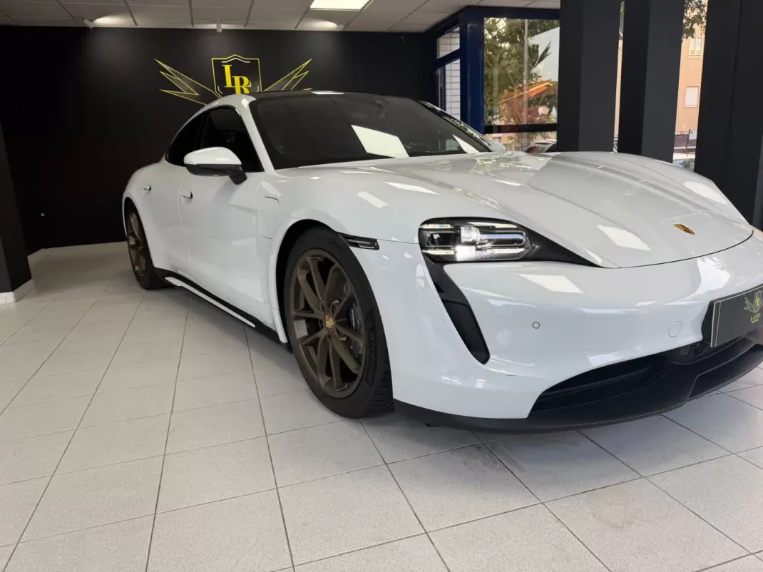 Porsche Taycan 2023 - 67000 EUR, 46411 km - 46411km - foto 6 de 28