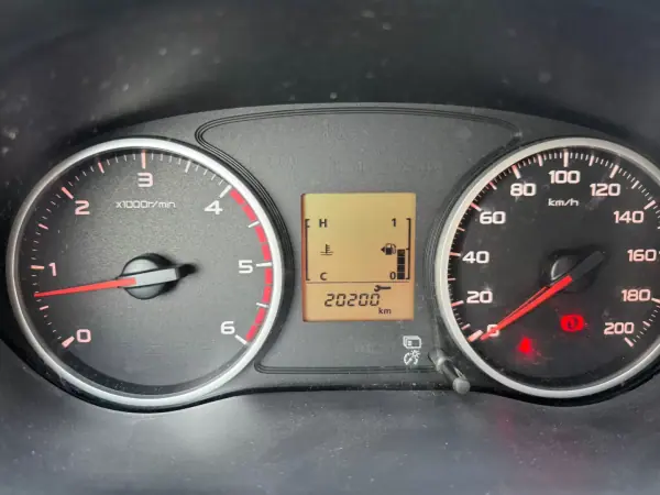 Mitsubishi L200 2019 - 27900 EUR, 174579 km - AUTO.MOTO.pt - 174579km - foto 3 de 19