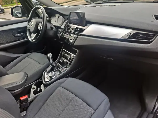 BMW 216 Gran Tourer 2019 - 16500 EUR, 100000 km - AUTO.MOTO.pt - 100000km - foto 26 de 27
