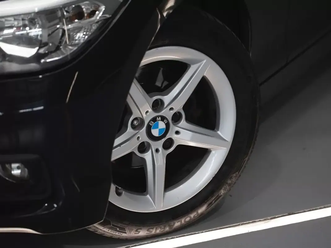 BMW 116 2016 - 9990 EUR, 246092 km - 246092km - foto 8 de 19
