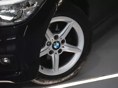 BMW 116 2016 - 10490 EUR, 246092 km - AUTO.MOTO.pt - 246092km - foto 8 de 19