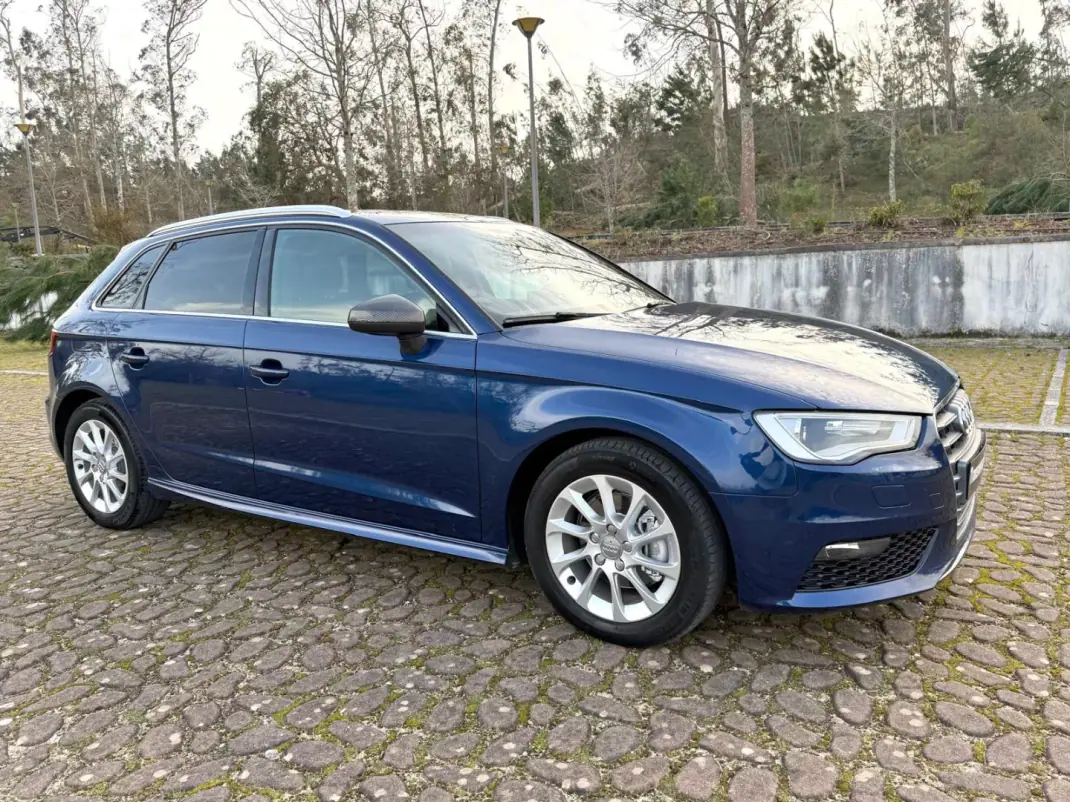 Audi A3 Sportback 2013 - 13500 EUR, 207000 km - AUTO.MOTO.pt - 207000km - foto 17 de 18