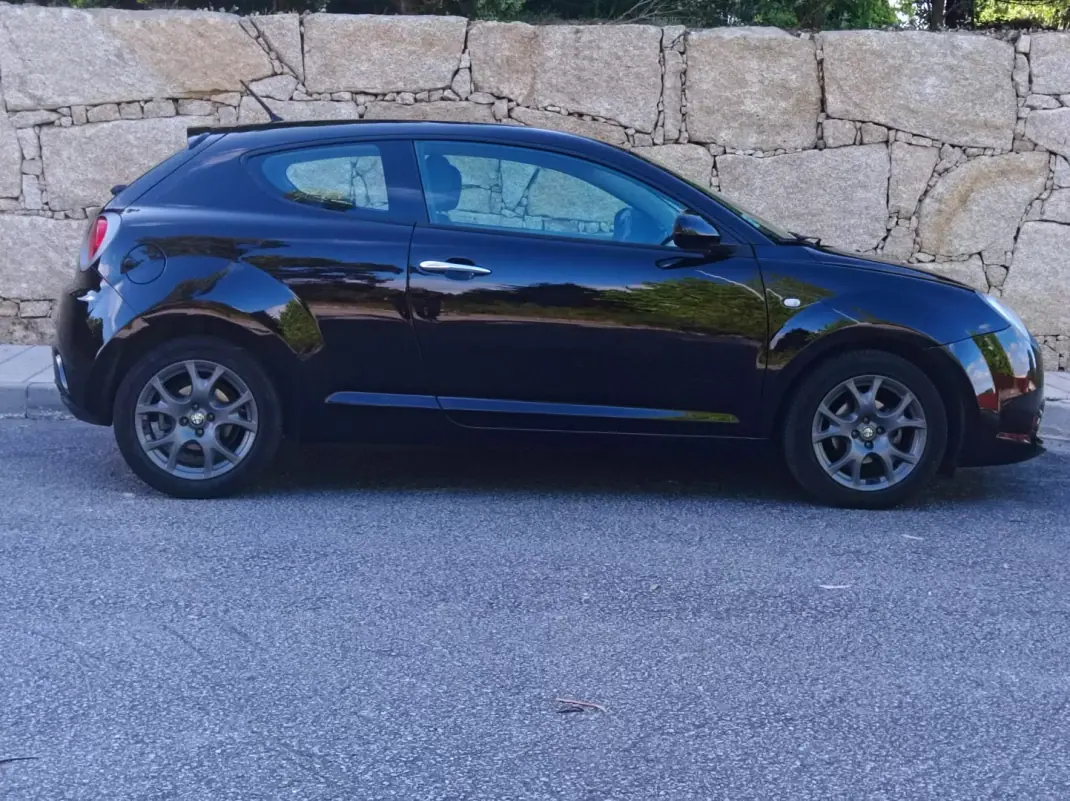Alfa Romeo MiTo 2012 - 5990 EUR, 216500 km - AUTO.MOTO.pt - 216500km - foto 3 de 13