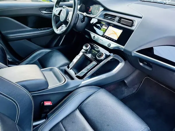 Jaguar I-Pace 2018 - 23500 EUR, 83000 km - AUTO.MOTO.pt - 83000km - foto 2 de 15