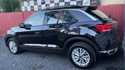Volkswagen T-Roc 2021 - 17900 EUR, 169000 km - AUTO.MOTO.pt - 169000km - foto 5 de 13