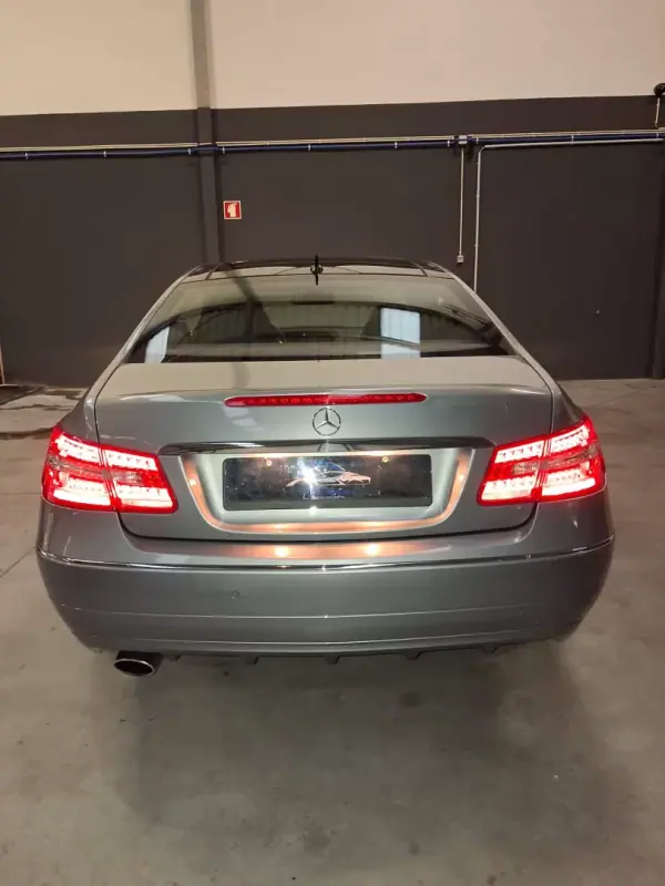 Mercedes-Benz E 250 2009 - 14790 EUR, 201614 km - 201614km - foto 3 de 15