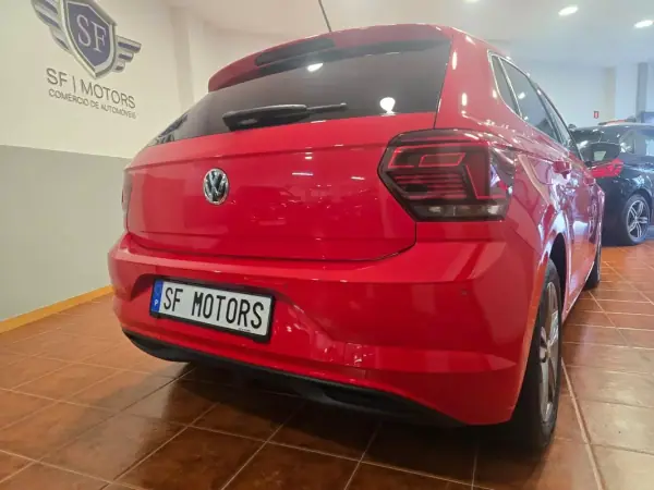 Volkswagen Polo 2018 - 14480 EUR, 138507 km - AUTO.MOTO.pt - 138507km - foto 10 de 45