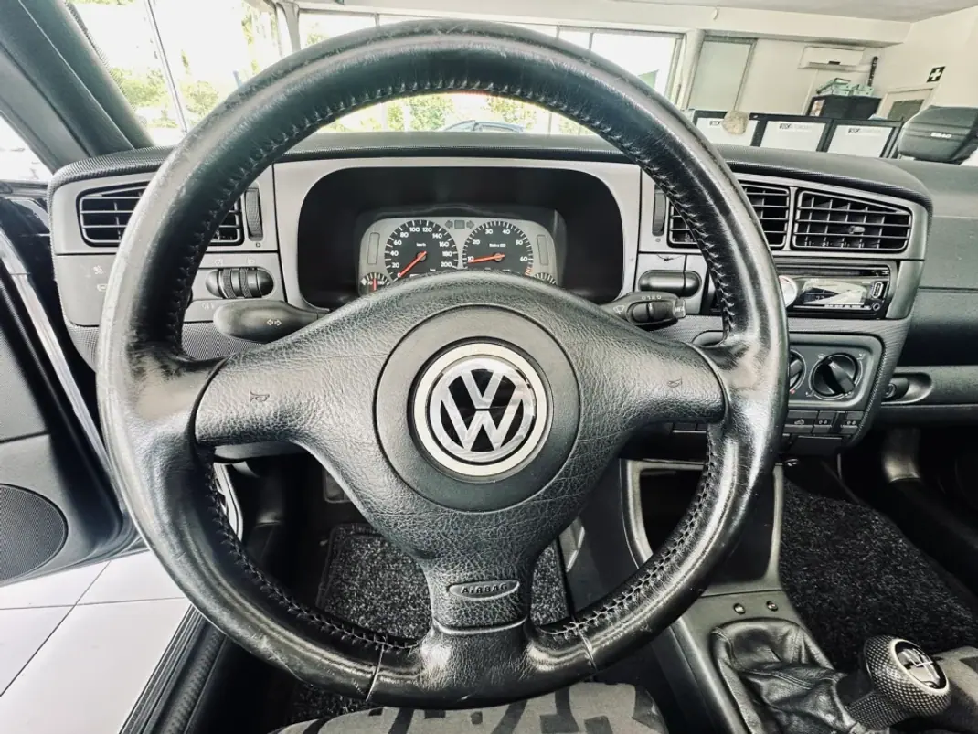 Volkswagen Golf Cabriolet 1999 - 4990 EUR, 143000 km - 143000km - foto 12 de 22