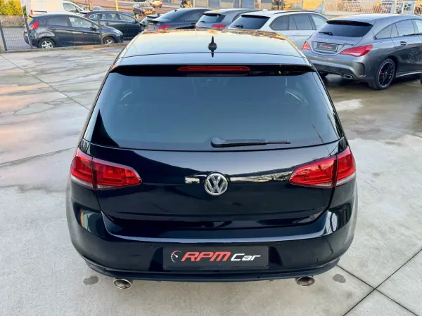 Volkswagen Golf 2015 - 15999 EUR, 180000 km - AUTO.MOTO.pt - 180000km - foto 14 de 24