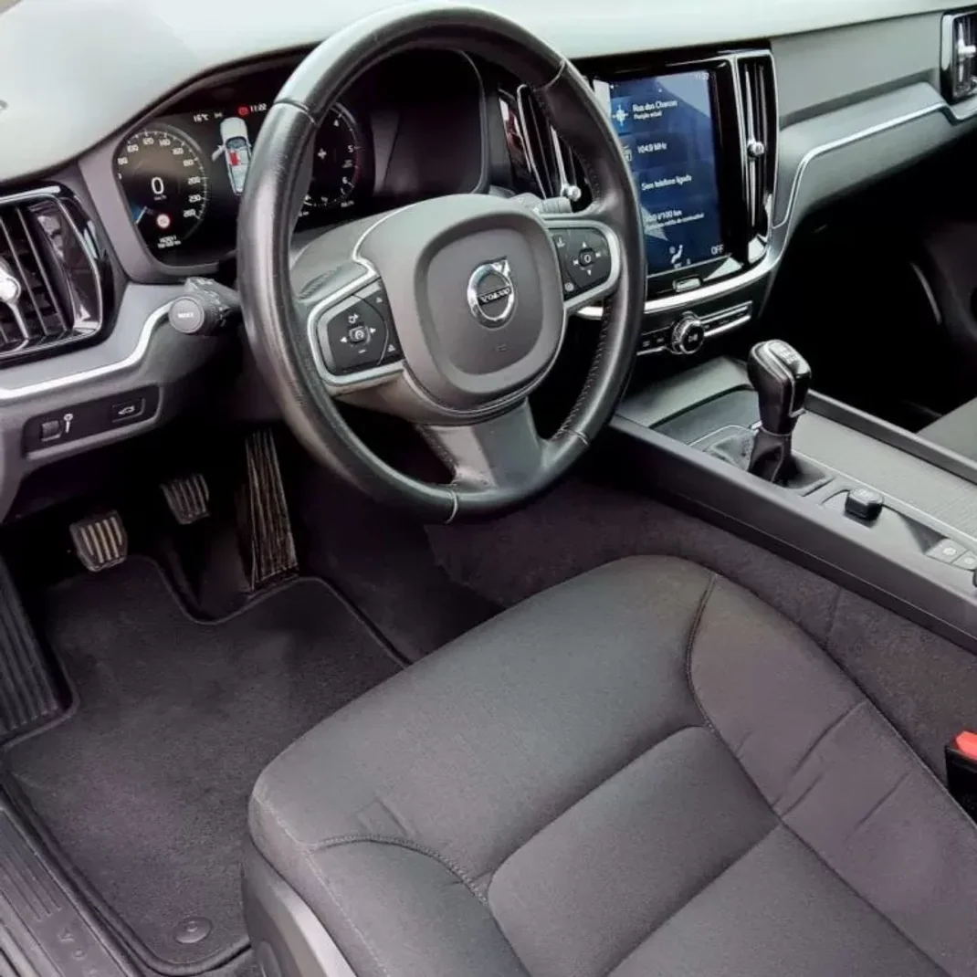 Volvo V60 2019 - 22900 EUR, 165194 km - AUTO.MOTO.pt - 165194km - foto 9 de 27