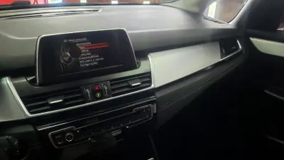 BMW 216 Active Tourer 2016 - 14890 EUR, 92637 km - AUTO.MOTO.pt - 92637km - foto 28 de 55