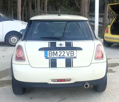 MINI One 2012 - 8990 EUR, 219000 km - AUTO.MOTO.pt - 219000km - foto 6 de 23