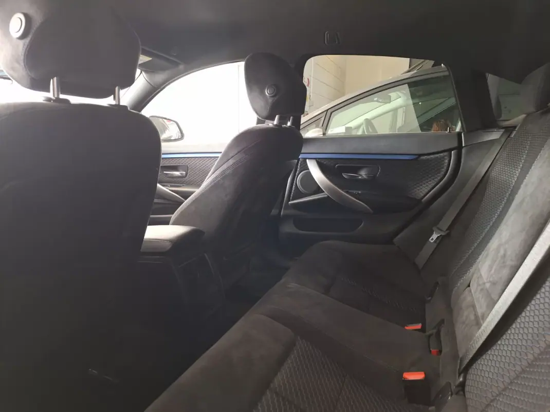 BMW 420 Gran Coupé 2019 - 28490 EUR, 118000 km - AUTO.MOTO.pt - 118000km - foto 6 de 12