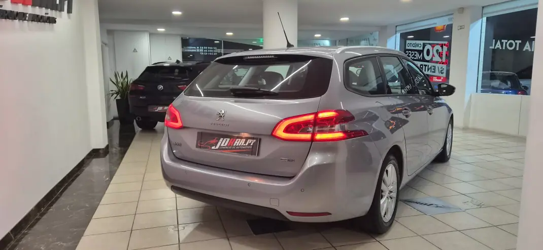 Peugeot 308 SW 2016 - 9490 EUR, 123000 km - AUTO.MOTO.pt - 123000km - foto 7 de 27