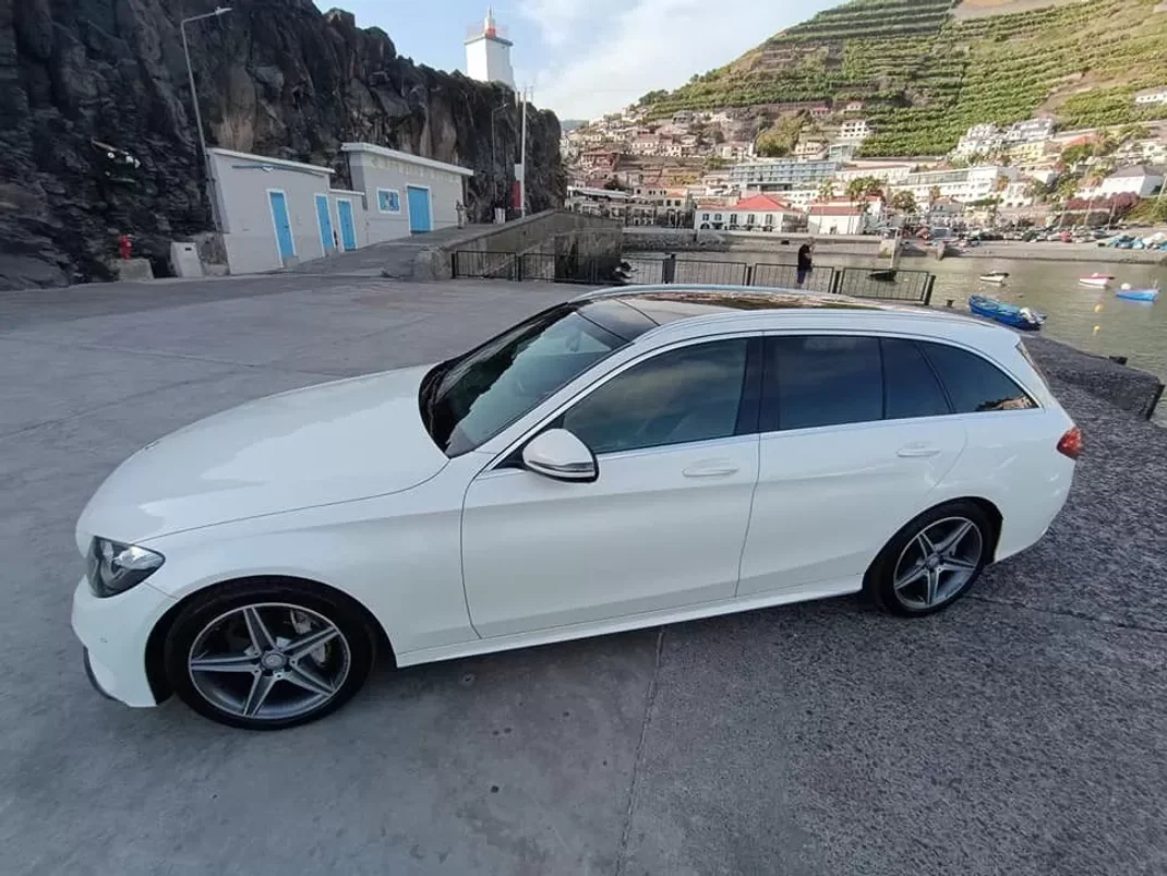Mercedes-Benz C 220 2015 - 29500 EUR, 156000 km - AUTO.MOTO.pt - 156000km - foto 4 de 11