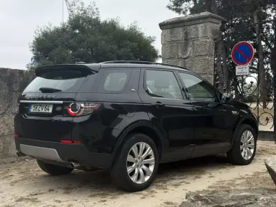 Land Rover Discovery Sport 2015 - 13000 EUR, 221000 km - AUTO.MOTO.pt - 221000km - foto 3 de 11