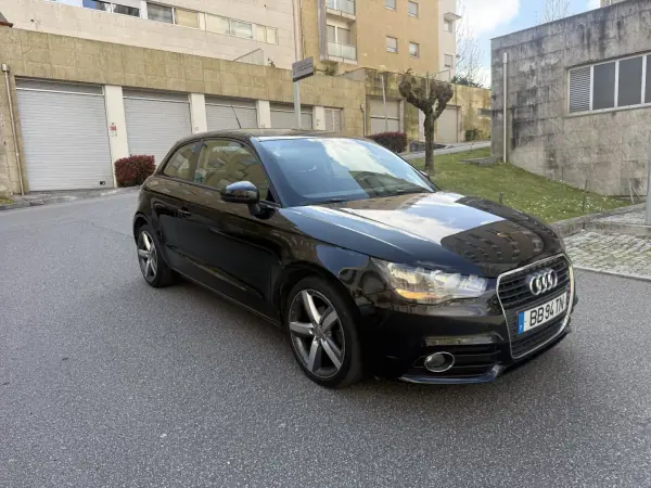 Audi A1 2011 - 8450 EUR, 203000 km - AUTO.MOTO.pt - 203000km - foto 2 de 14