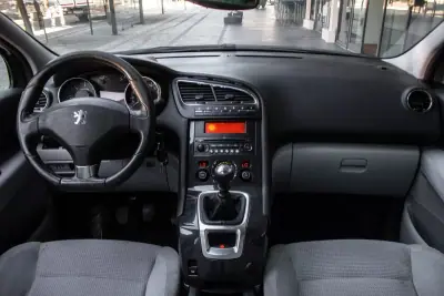 Peugeot 5008 2009 - 5450 EUR, 240104 km - 240104km - foto 20 de 20