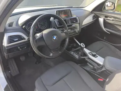 BMW 116 2015 - 12900 EUR, 220000 km - AUTO.MOTO.pt - 220000km - foto 20 de 48