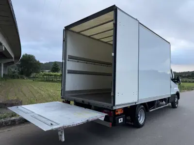 Iveco DAILY 35-140 CONTENTOR E PLATAFORMA 2018 - 29990 EUR, 81000 km - AUTO.MOTO.pt - 81000km - foto 8 de 28