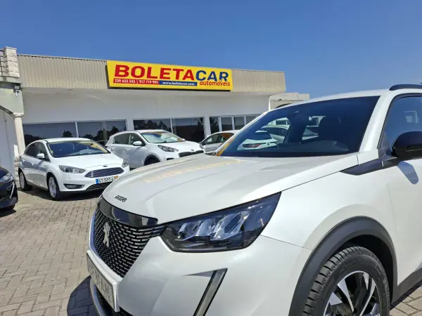 Peugeot 2008 2022 - 16750 EUR, 42500 km - AUTO.MOTO.pt - 42500km - foto 11 de 28
