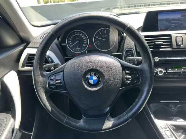 BMW 116 2013 - 9900 EUR, 238000 km - AUTO.MOTO.pt - 238000km - foto 31 de 66