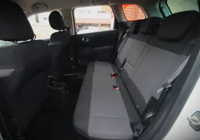Citroën C3 Aircross 2018 - 12990 EUR, 97500 km - AUTO.MOTO.pt - 97500km - foto 10 de 36