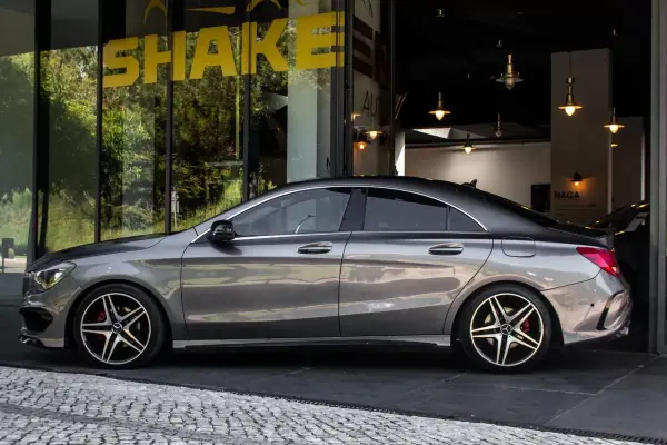 Mercedes-Benz CLA 200 2014 - 16450 EUR, 260032 km - AUTO.MOTO.pt - 260032km - foto 2 de 31