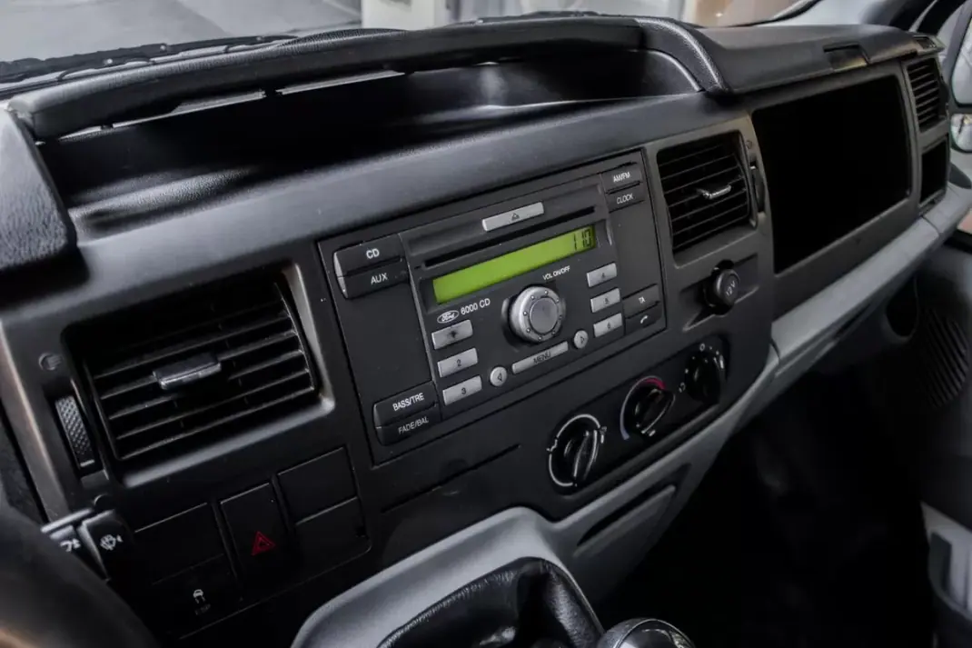 Ford Transit Custom L1 2.0 TDCI H1 2008 - 17900 EUR, 153460 km - AUTO.MOTO.pt - 153460km - foto 18 de 27