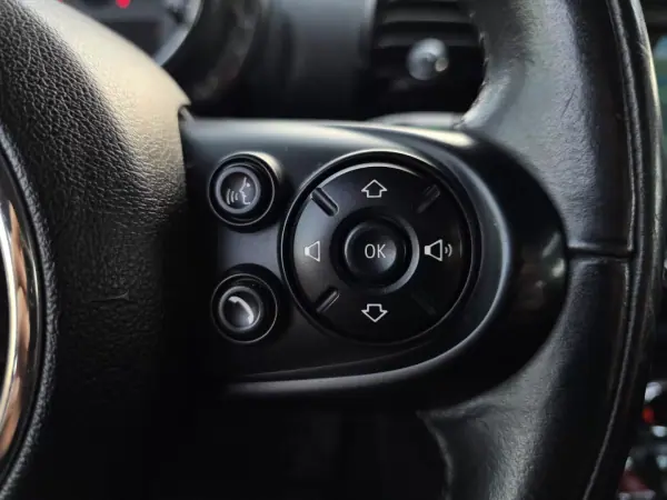 MINI Clubman 2018 - 15990 EUR, 184000 km - AUTO.MOTO.pt - 184000km - foto 22 de 42