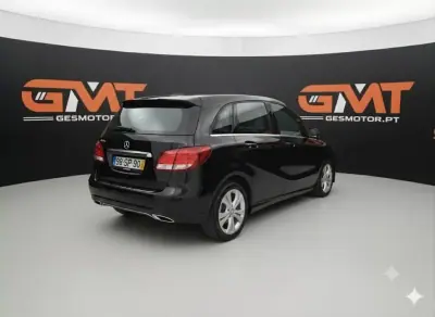 Mercedes-Benz B 180 2017 - 17490 EUR, 76000 km - AUTO.MOTO.pt - 76000km - foto 4 de 15