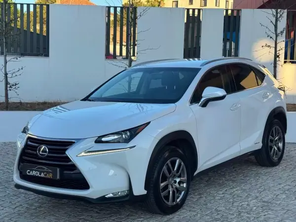 Lexus NX 300h 2014 - 23750 EUR, 66500 km - AUTO.MOTO.pt - 66500km - foto 4 de 29