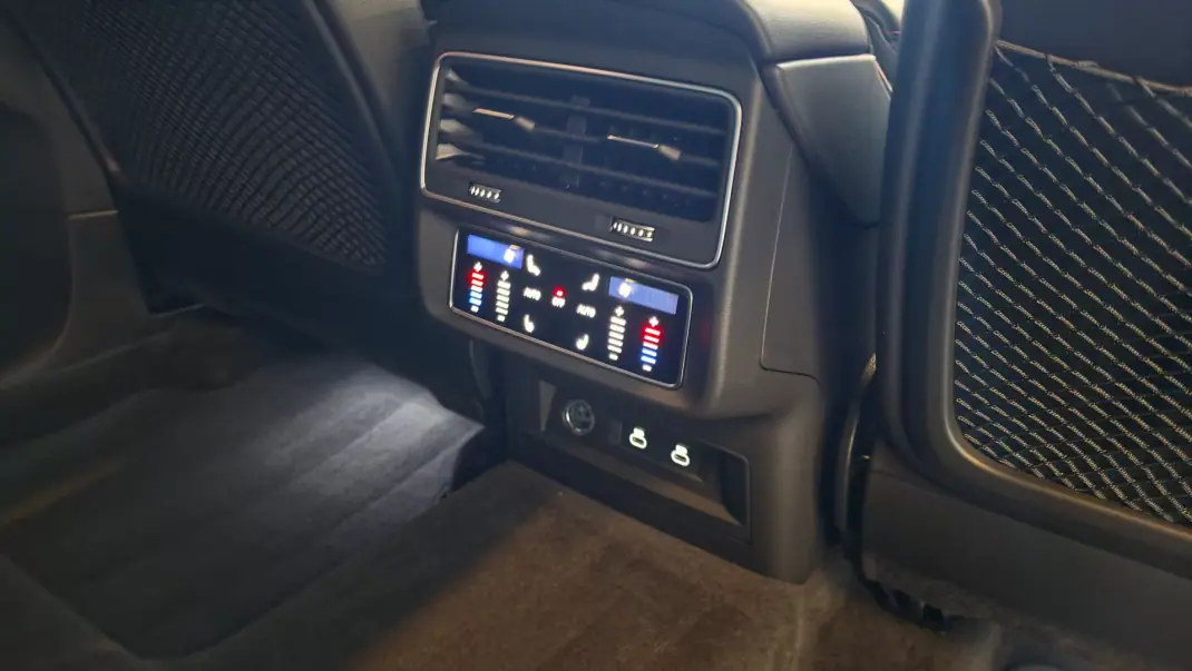 Audi RS Q8 2023 - 159500 EUR, 34813 km - 34813km - foto 62 de 68