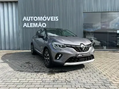Renault Captur 2023 - 18250 EUR, 72446 km - AUTO.MOTO.pt - 72446km - foto 3 de 20